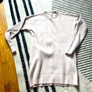 Lululemon pale pink M tunic/Sweater w pockets